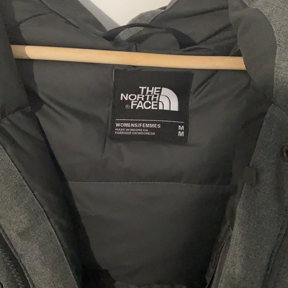 COPY - North face winter jacket - Picture 2 of 2